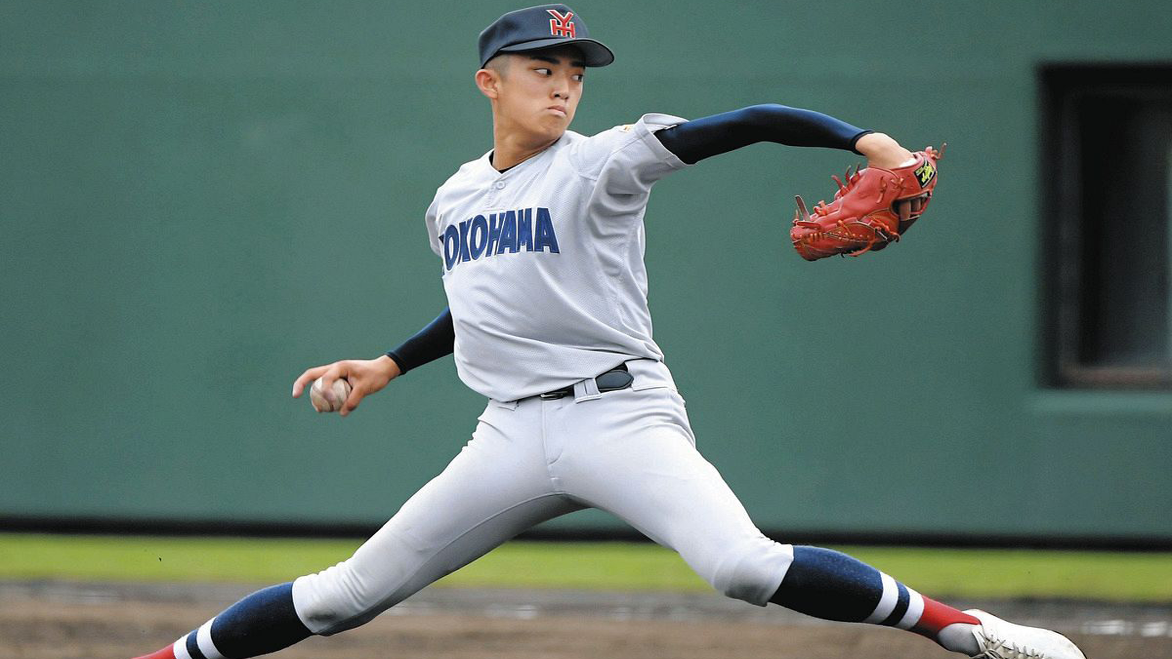 【高校野球】横浜・織田、指のマメを潰しながらの力投！9回劇的逆転サヨナラ勝ちで準々決勝進出